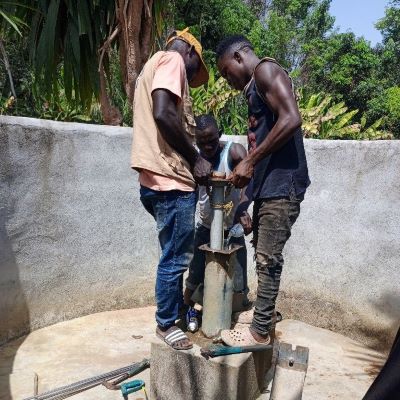 Men at work 