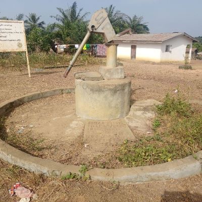 Village hand pump