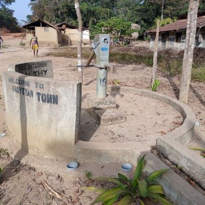 Village hand pump