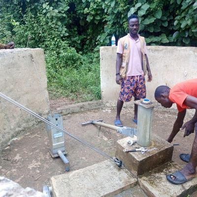 Men at work 