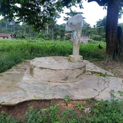 Yeaplay village well