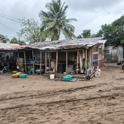 A view of Gblon's community