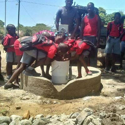 New Well for Terrier rouge, bois Eglise
