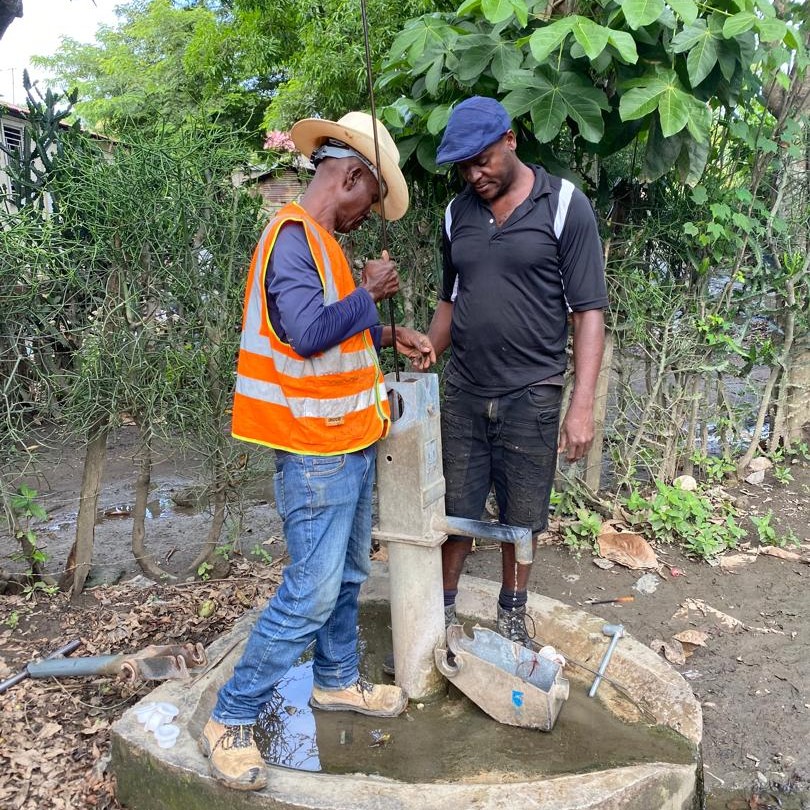Fixing the handpump