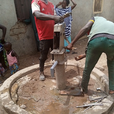 Old pump and pad in need of repair