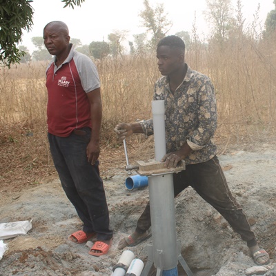Planting Pump on new borehole