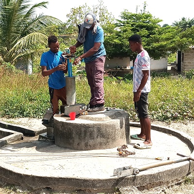 The hand-pump was broken for 3 weeks 