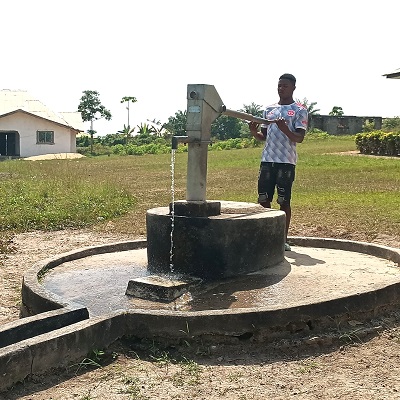 The hand-pump working well after repair 