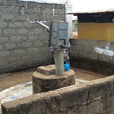 Yaelilay Town hand-pump 