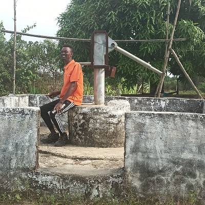 Zay Zay Community hand-pump supplies water to 500 people 