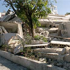 Building destroyed by Earthquake