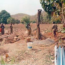 Drilling the borehole