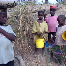 Children collecting water